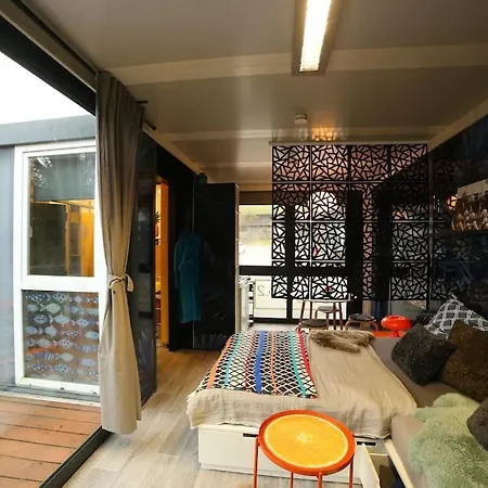 Tiny Haus #02 Cube 18 *